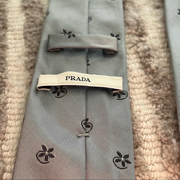 Floral Print Tie - Picture 6 of 10